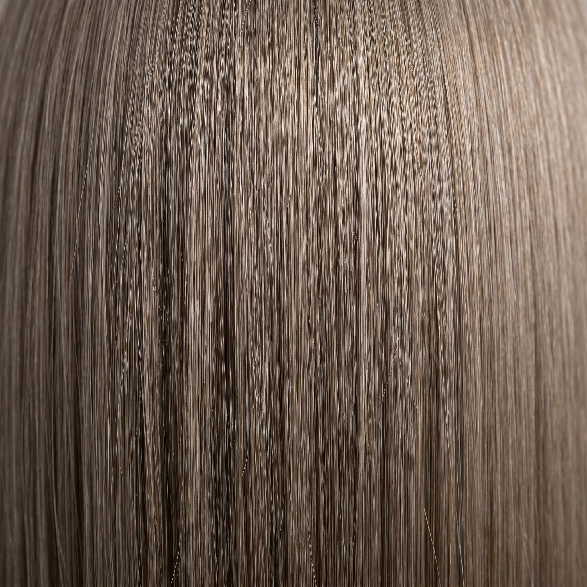 Ponytail Extensions #18 - Color Swatch